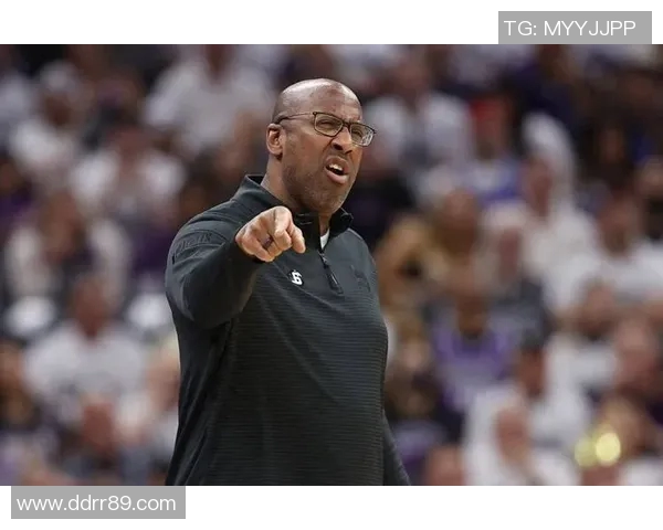 迈克-布朗布伦森很出色，在球队中以身作则是个很好的榜样